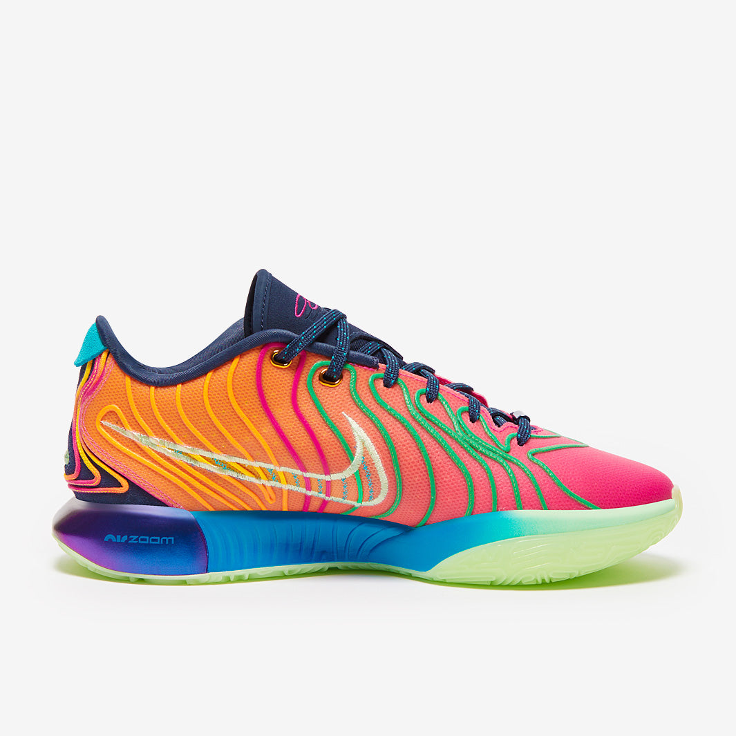 Nike LeBron 21