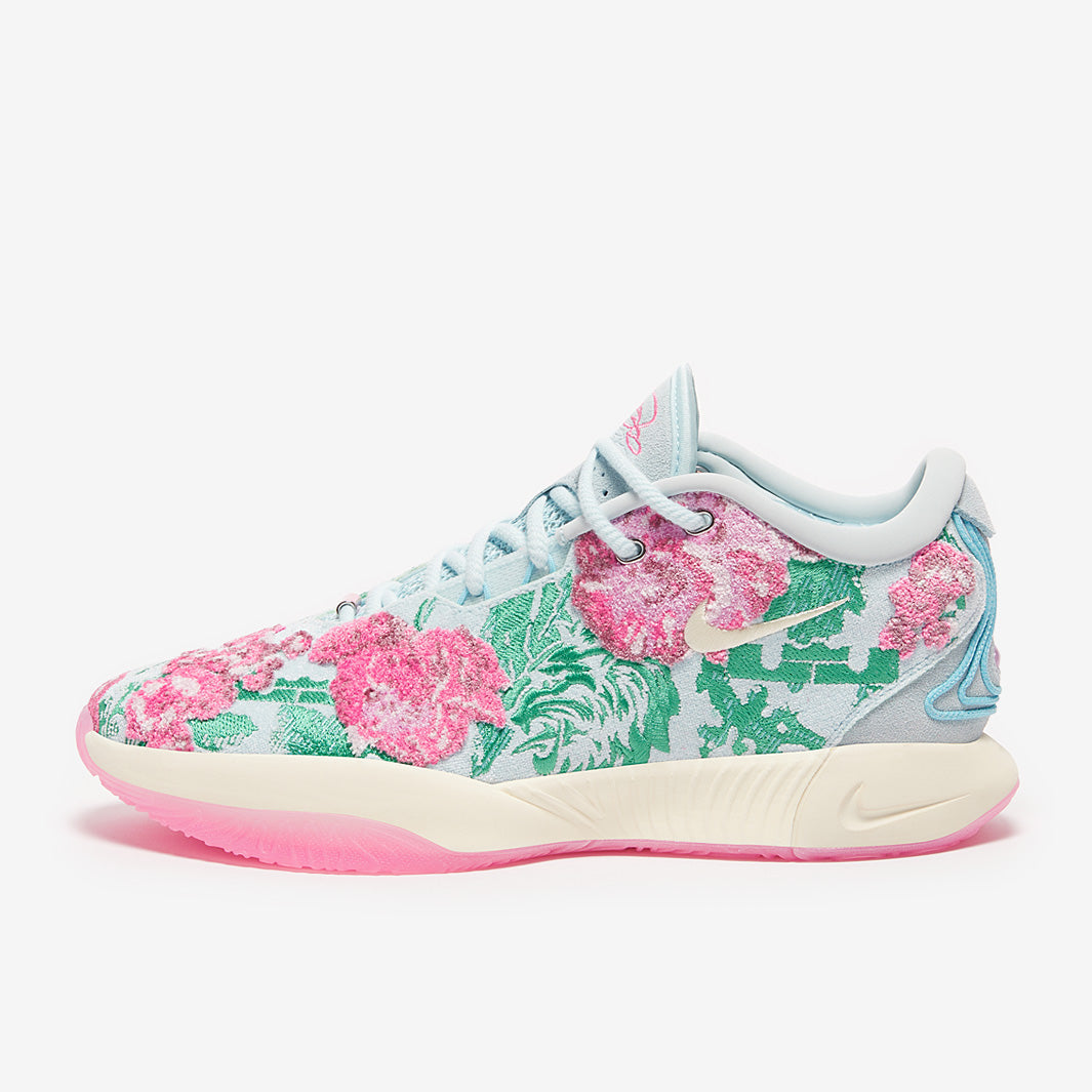 Nike LeBron 21 PRM