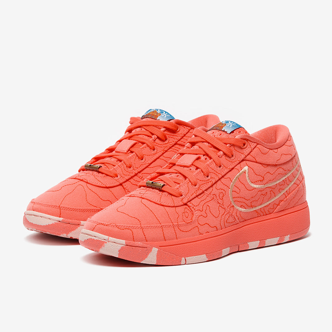 Nike Book 1