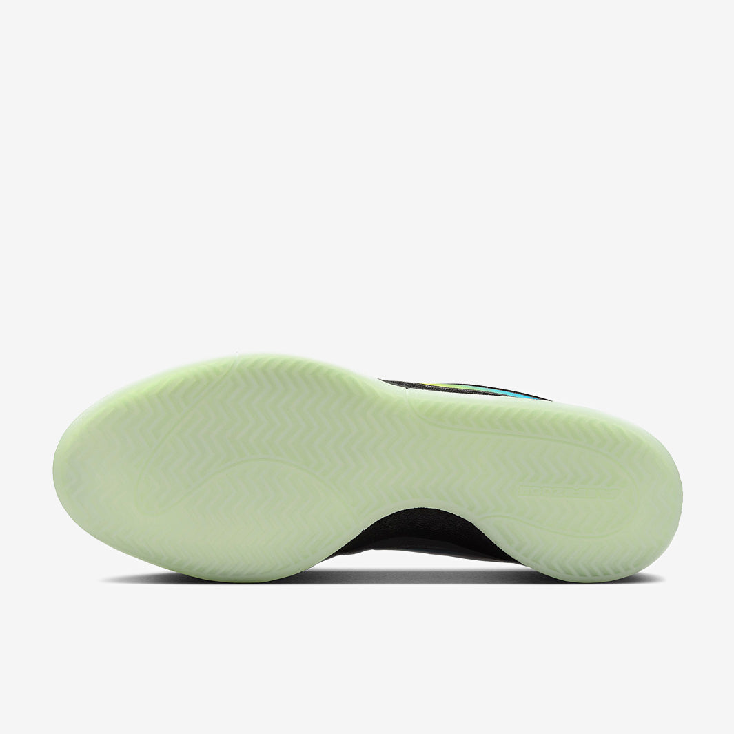 Nike Book 1
