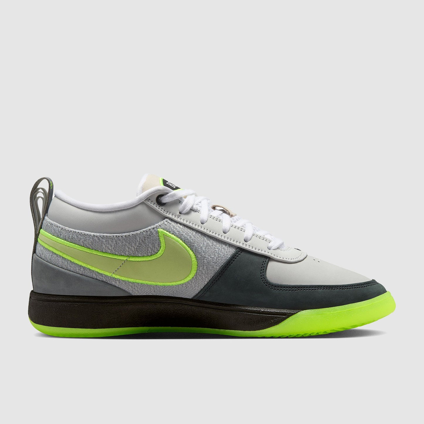 Nike Book 1