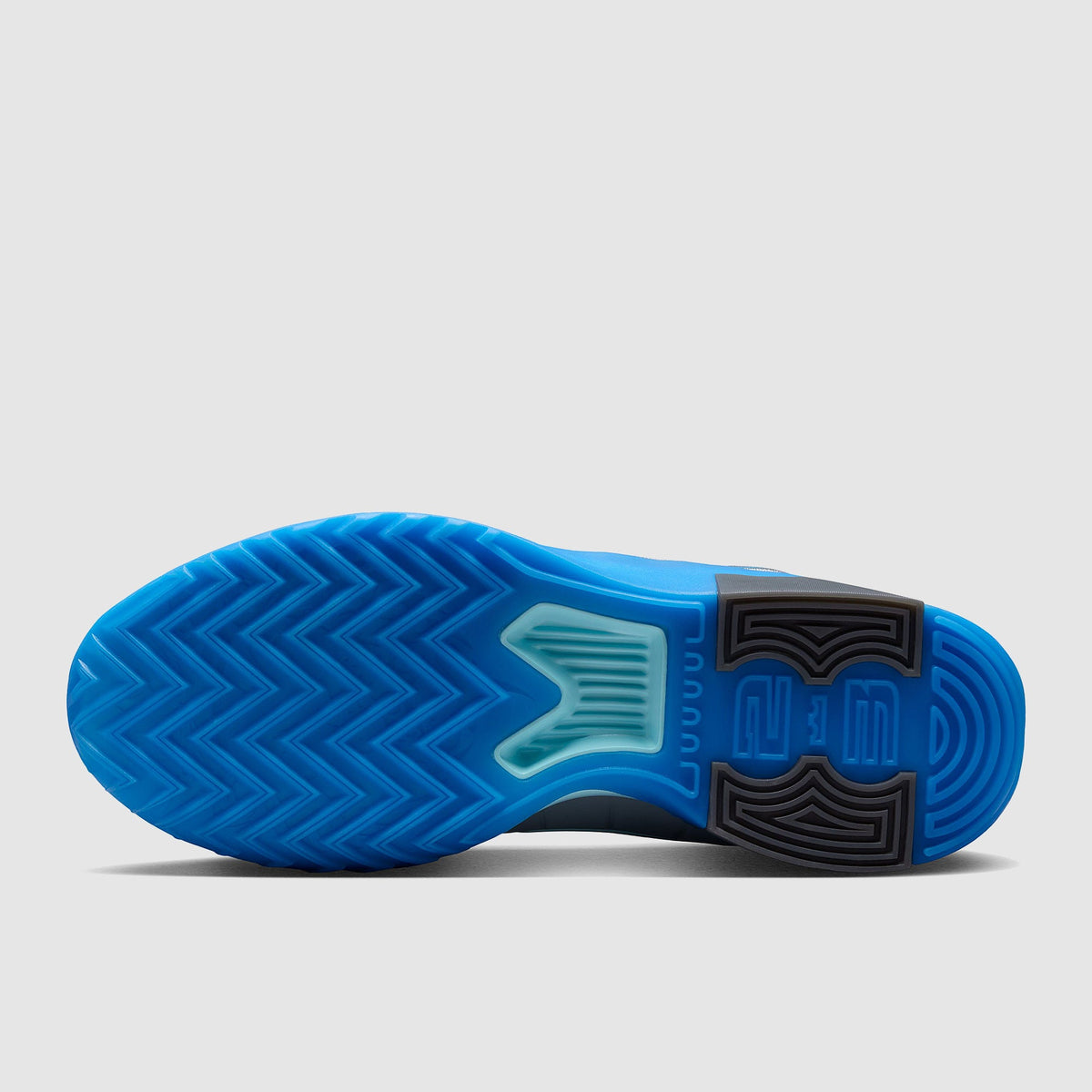Nike LeBron Witness 9