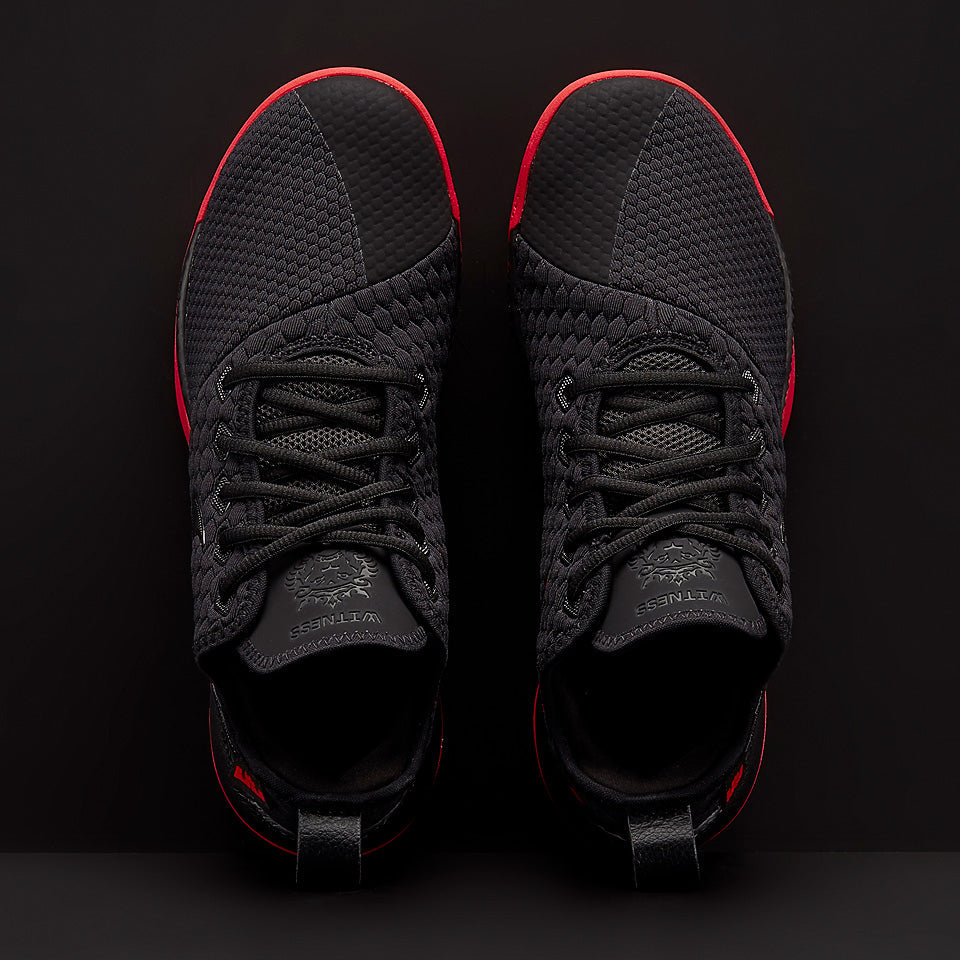 Nike LeBron Witness III