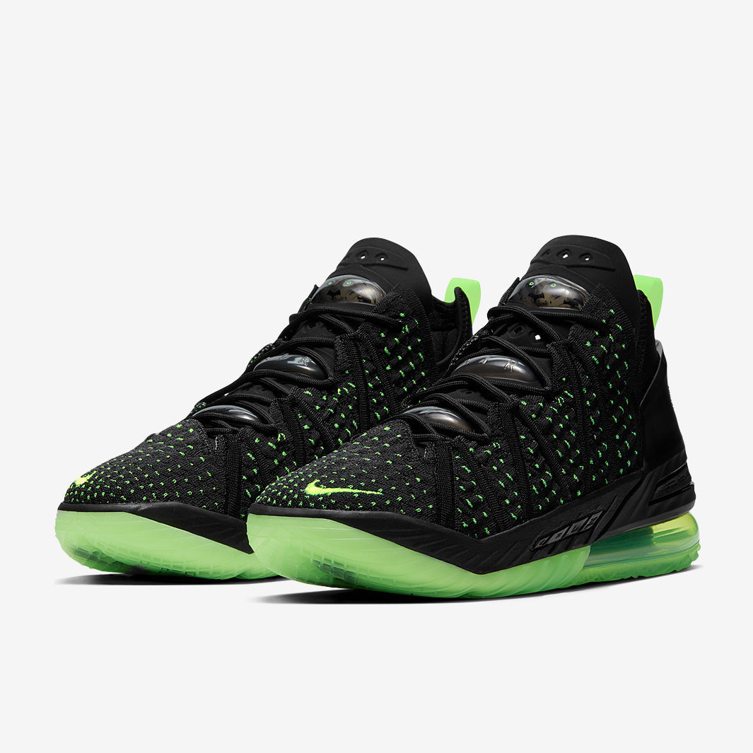 Nike LeBron 18