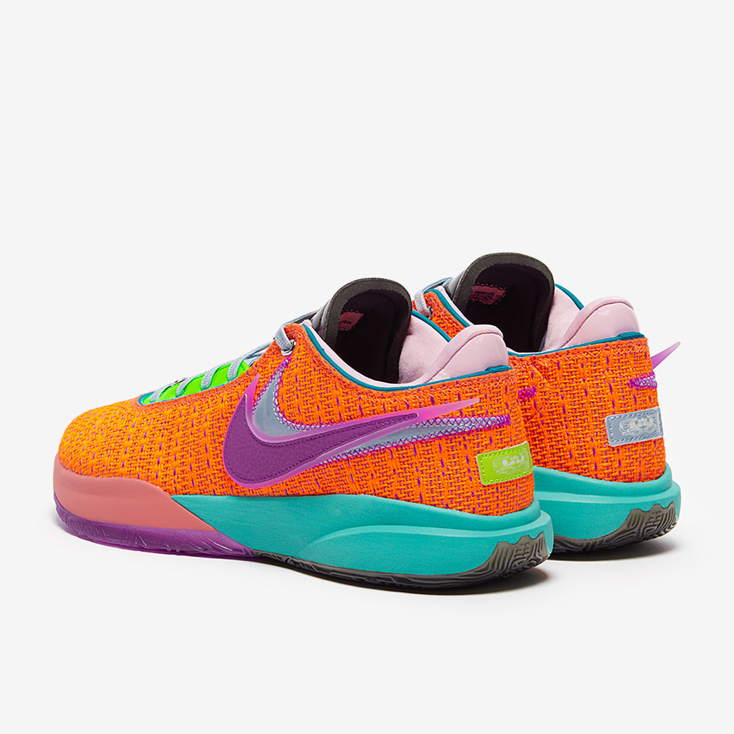 Nike LeBron 20