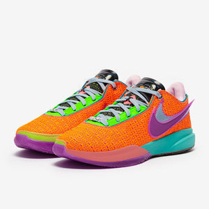 Nike LeBron 20