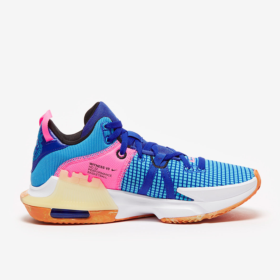 Nike LeBron Witness 7