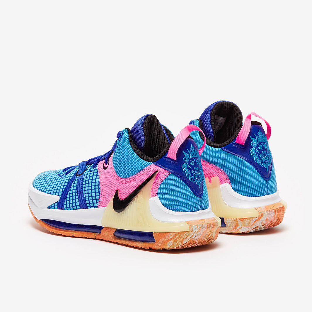 Nike LeBron Witness 7